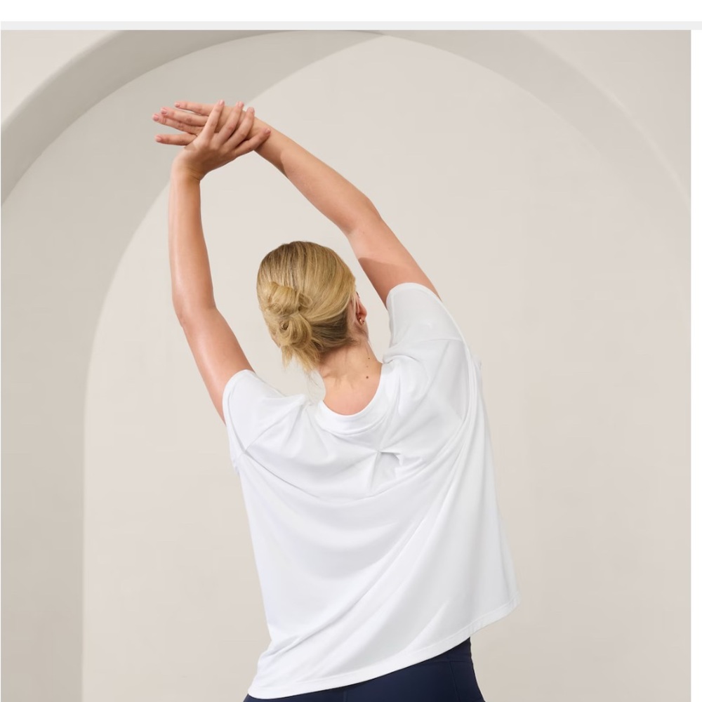 NWOT Athleta With Ease White Women's Active Top